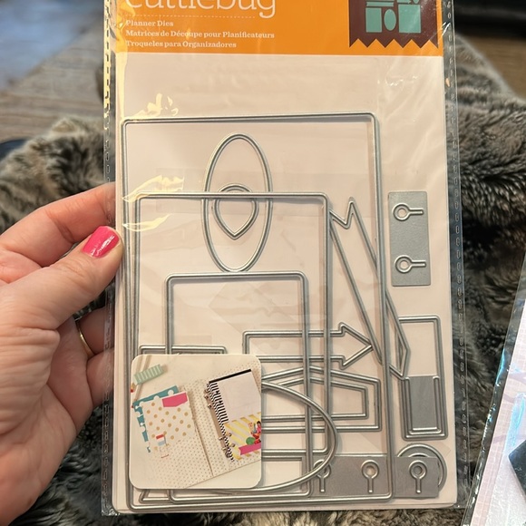 New Set of 2 thin metal die cuts and clear stamps for planner paper crafting - Picture 4 of 15